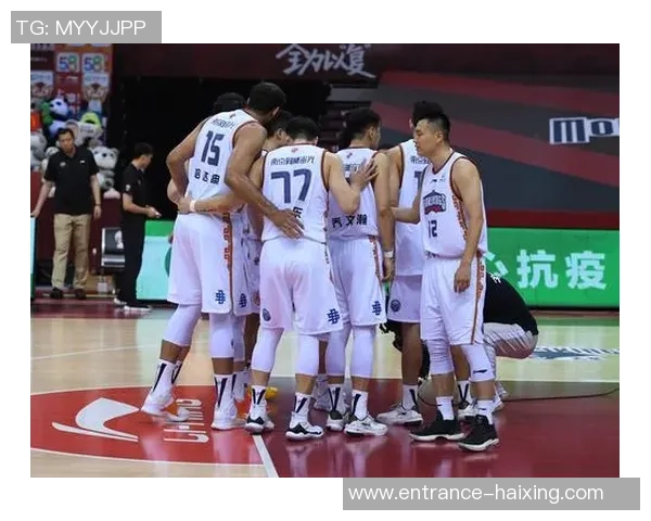 南京篮球队在洲际杯中的耐力表现分析与赛场亮点回顾