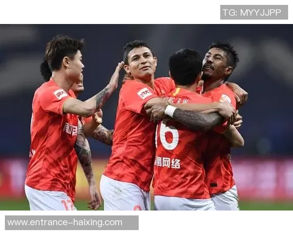 恒大淘宝与建业激战正酣谁能在中超赛场中笑到最后